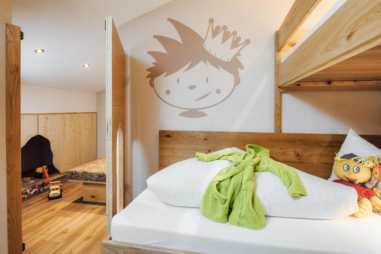 Kinderhotel Laderhof Ladis Exteriér fotografie