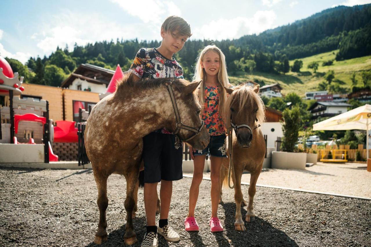 Kinderhotel Laderhof Ladis Exteriér fotografie