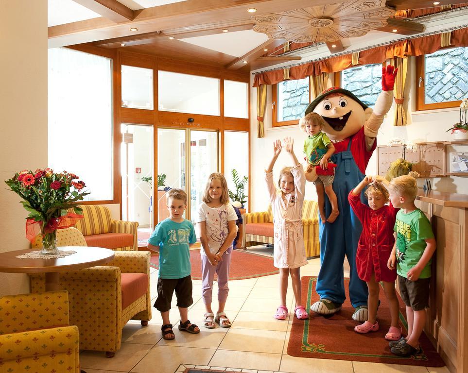 Kinderhotel Laderhof Ladis Exteriér fotografie